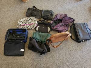 lot 104 image: Bags