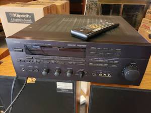 lot 4 image: Yamaha RX-V990 Stereo Receiver