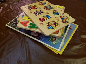 lot 124 image: Kids Puzzles