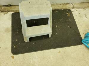 lot 168 image: Plastic Step Stool