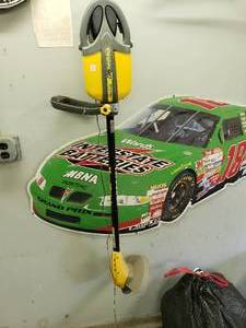 lot 175 image: Yardstick Cordless Weed Whip