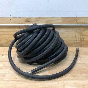 lot 9 image: CRAFTSMAN 100ft Rubber Hose