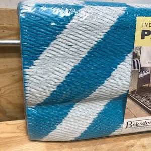 lot 13 image: BEKSDEN Indoor  Outdoor Reversible Patio Mat - 6x9