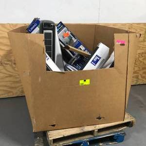 lot 47 image: LOT OF MISC Air Purifiers - FOR PARTS OR REPAIR