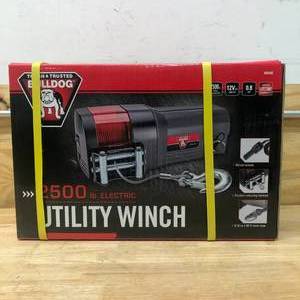 lot 55 image: BULLDOG 500400 - 2,500 lbs DC Electric Utility Winch with Rope and Remote