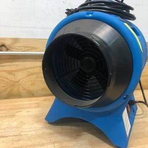 lot 63 image: AMERIC VAF1500A 115VAC 60hz 2.5 Amps Space Fan