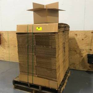 lot 86 image: LOT OF 300 15x15x10 Shipping Boxes
