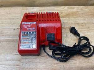 lot 116 image: MILWAUKEE M12 and M18 12-Volt18-Volt Lithium-Ion Multi-Voltage Battery Charger