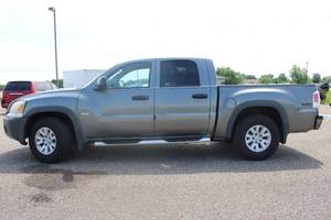 2006 Mitsubishi Raider Duro Cross -  4X4