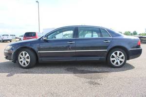 2004 Volkswagen Phaeton 4.2 - AWD V8