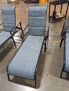 lot 211 image: Hampton Bay Crestridge Steel Padded Sling Outdoor Patio Chaise Lounge in Conley Denim