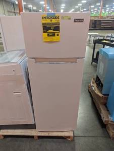lot 257 image: Magic Chef 7.4 cu. ft. 2-Door Mini Fridge in White