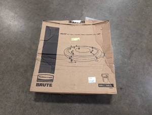 lot 260 image: Lid Only - Brute 44 Gal. Grey Round Vented Trash Can