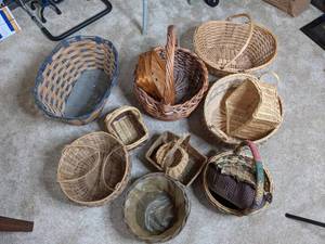 lot 60 image: A Tisket, A Tasket, Weve Got a Bunch of Baskets Wicker, Variety of Shapes and Sizes
