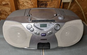 lot 117 image: Phillips CD Radio Cassette Recorder