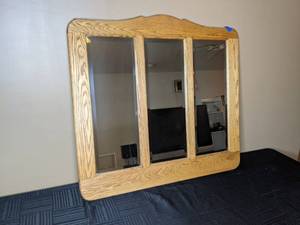 lot 235 image: 3-Panel Mirror with Wood Frame