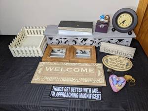 lot 233 image: Assorted Home Decor (Wood Signs, Picture Frames, Small BenchShelf, etc.)