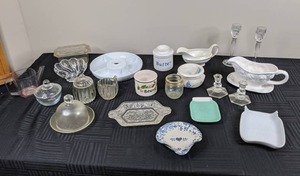 lot 142 image: Assortment of Crystal and Glass Butter Dish, Gravy Boat, Serving Tray