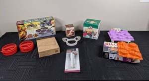 lot 137 image: Restaurant Style Mini Burger Maker - Stufz Stuffed Burger Press - Farberware Deep-Fry Thermometer - Eva Multi-Grater - Brads Roastin Post - Pampered Chef Trays and Tools