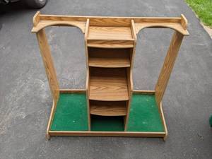 lot 176 image: Helpful and Practical Golf Bag Stand
