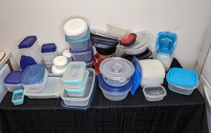 lot 281 image: Large Assortment of Plastic Food Storage Containers