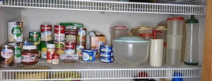 lot 285 image: Kitchen Pantry Assortment Nonperishable Foods & Vintage Tupperware Plastic Food Storage Containers