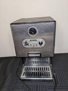 lot 289 image: Cuisinart Coffee Maker