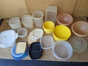 lot 214 image: Primarily Plastic Bowls includes Tupperware (Including Wonderlier Bowl), Corning Ware 2 Qt. Dish with Lid and More