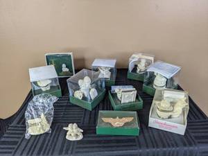 lot 161 image: (11) Department 56 Snowbabies Trinket Boxes, Pins, & Figurines - Friendship Club, Sweet Heart, Best Friends, Star-Wings, Snowbunnies Happy Easter, Sending Hugs to You, Just Imagine, Celebrate, Once Upon a Time, Rock-a-Bye Baby