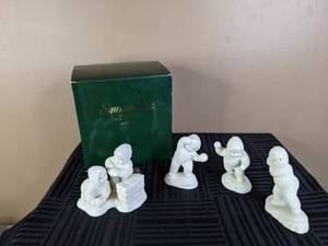 lot 19 image: Collection of (4) Snowbabies Figurines Dancing, Playing in Snow and More