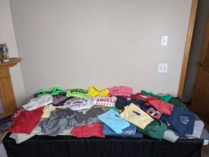lot 259 image: Assortment of Mens Shirts Twins, U.S.A. Ryder Cup, Angels Baseball, Solid Color Tops and More