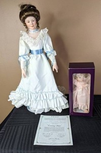 lot 319 image: Sandra Kuck Precious Memories of Motherhood Loving Steps Doll with COA