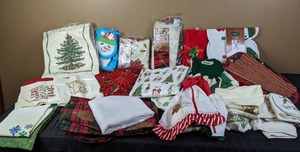lot 323 image: Large Collection of Christmas Towels, Table Runners and More