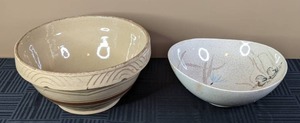 lot 325 image: Vintage Yellow Ware Mixing Bowl and Red Wing Bob White Quail Bowl
