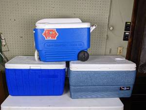 lot 105 image: Dark Blue Coleman Cooler, Igloo Max 5 Cold Cooler and Igloo Wheelie Cool 42 Quart Cooler