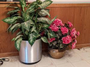 lot 136 image: Aluminum & Brass Plant Pots with Beautiful Artificial Plants