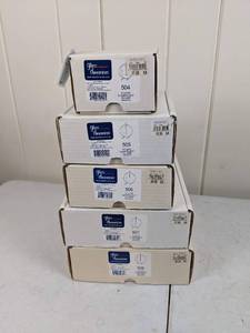lot 94 image: Collection of (5) NEW Glass Dimensions Clear Illusion Oil Lamps