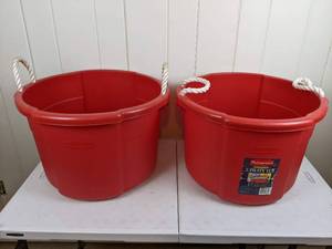 lot 82 image: Set of (2) Rubbermaid Roughneck 16 Gal. Utility Tubs, Red