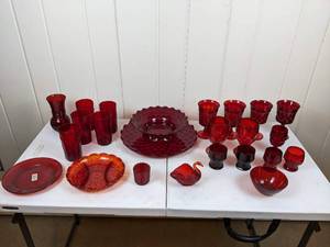 lot 83 image: Gorgeous Collection of Red Glassware Centerpiece Bowls, Plates, Vases, Cups and More