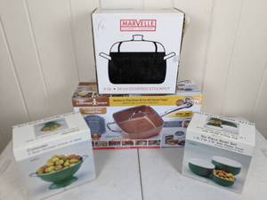 lot 28 image: NEW Six Piece Bowl Set, NEW Marvelle Cover Stockpot, NEW Copper Chef 9 12 Deep Dish Square and NEW Green Colander