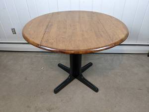 lot 127 image: 39-Inch Round Wood Pedestal Table