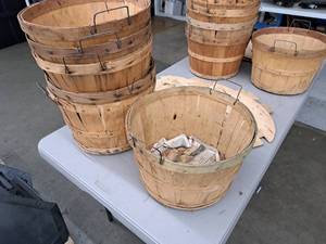 Lot of (6) Wood Baskets w (8) Wood Basket Lids
