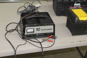 Schumacher SE-1010 6V12V Battery Charger
