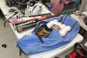 Baseball Equipment - Bats (x5), Rawlings Recreational Use Baseballs (x12 in packaging), Baseball Glove, Soft Side Carry Bag