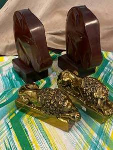 lot 92 image: Handmade Mahogany Horse Head Bookends and Brass Lion Bookends