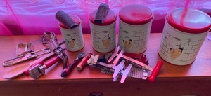 lot 17 image: Vintage Kitchen Items - Tin Canisters and More
