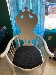 lot 6 image: Antique Princess Style Wood Chair