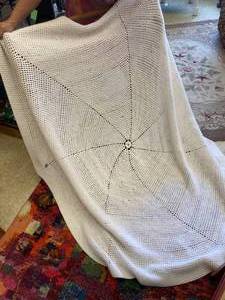 lot 242 image: Lovely Handmade White Pinwheel Blanket