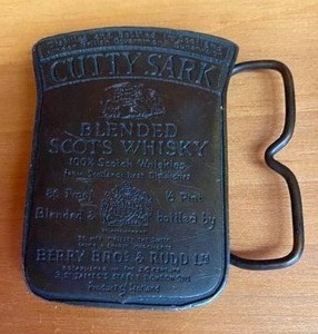 lot 474 image: 3 Collectible Belt Buckles