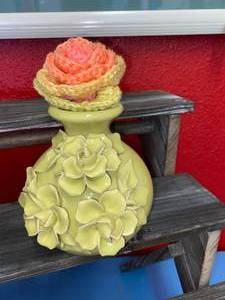 lot 150 image: Adorable Yellow Vase wRaised Flower Design